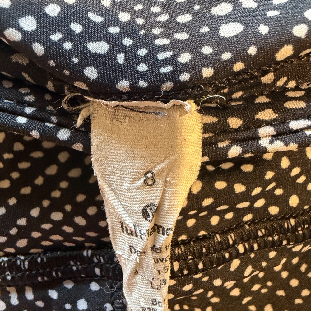 Lululemon leggings - Picture 3 of 4